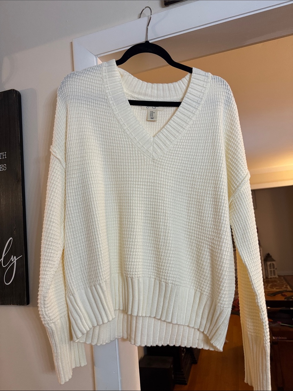 Jessica Simpson Cream V-Neck Waffle Knit Sweater